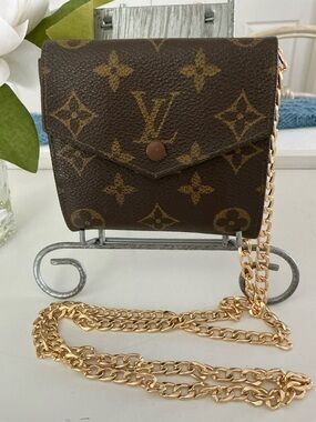 LOUIS VUITTON Authentic Compact Monogram Compact Trifold Wallet with Box